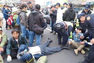 警察铁棍打人视频,一段令人深思的视频记录